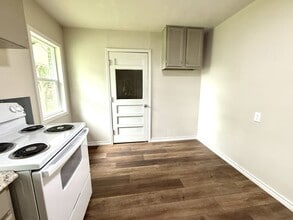 24 Cason St in Ardmore, OK - Building Photo - Building Photo