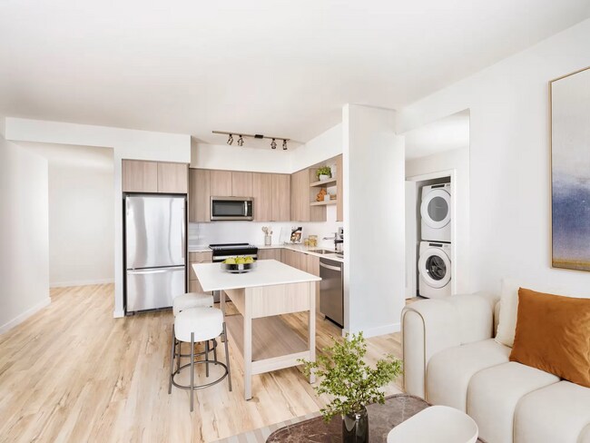 300 SW 2nd Ave in Miami, FL - Building Photo - Building Photo
