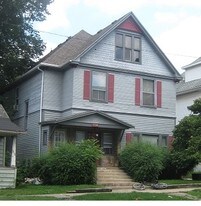 705 W Washington in Bloomington, IL - Building Photo