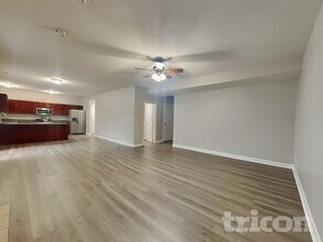 5330 Basin Park Dr in Indianapolis, IN - Building Photo - Building Photo