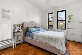 44 Saint Nicholas Ave in Brooklyn, NY - Building Photo - Interior Photo