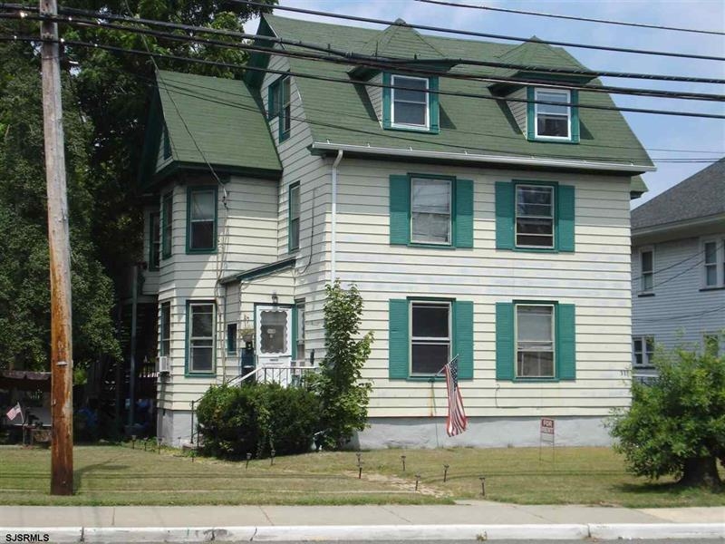 118 W Main St in Millville, NJ - Building Photo