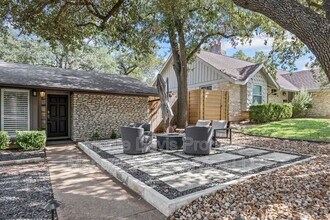 7103 Mesa Dr in Austin, TX - Building Photo - Building Photo