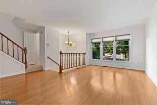 10504 Pine Haven Terrace in Rockville, MD - Building Photo