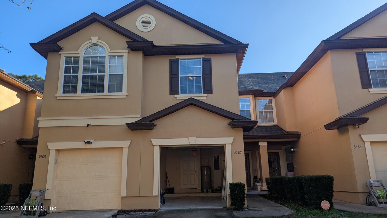 3587 Hartsfield Forest Cir in Jacksonville, FL - Building Photo