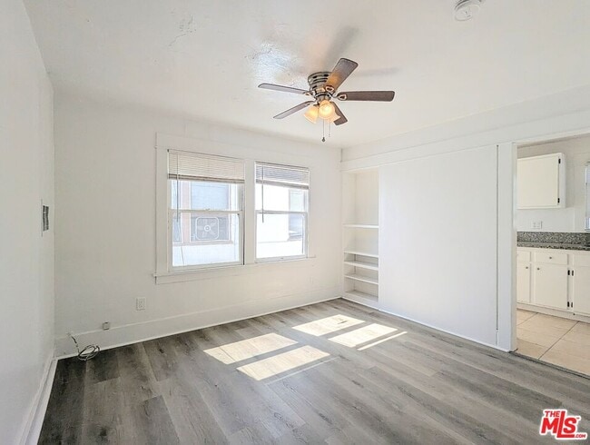 property at 419 N Virginia Ct