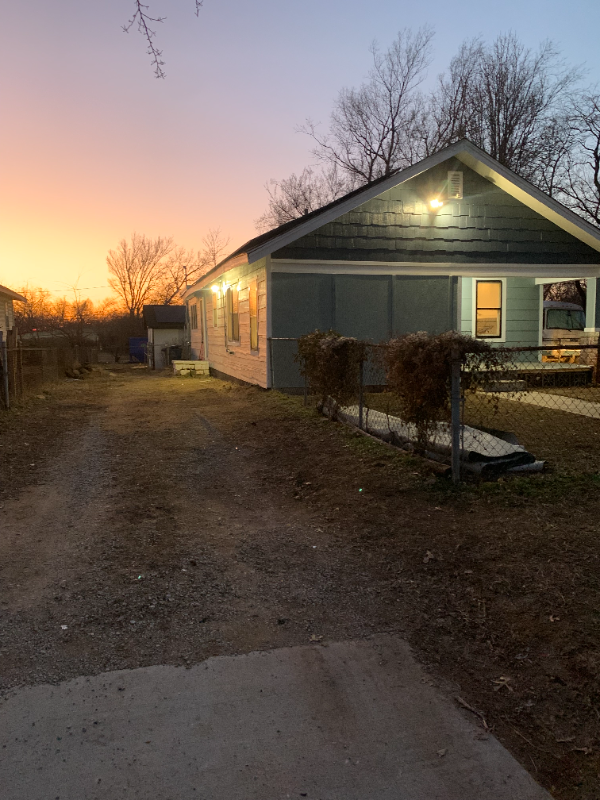 property at 732 N Victor Ave