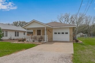 9214 Church St in Needville, TX - Building Photo - Building Photo