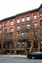 313 W 76th St in New York, NY - Building Photo - Building Photo