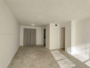 921 SW 7th St in Miami, FL - Building Photo - Building Photo