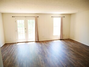 6 Ironwood Cir in Baltimore, MD - Building Photo - Building Photo