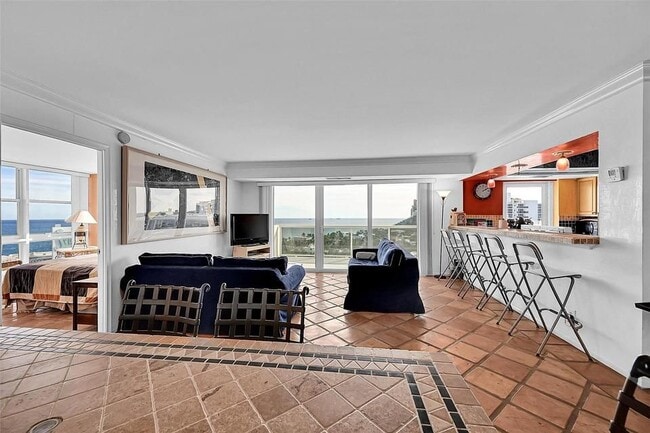 2841 N Ocean Blvd, Unit 1801 in Fort Lauderdale, FL - Foto de edificio - Building Photo