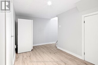 33 Conniston Ave in Ottawa, ON - Building Photo - Building Photo