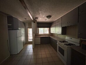 723 S Ridge Dr in Stillwater, OK - Building Photo - Building Photo