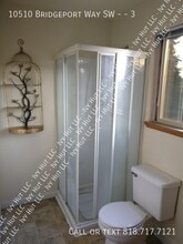 10510 Bridgeport Way SW in Tacoma, WA - Building Photo - Building Photo