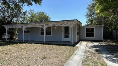 6801-6813 13th St N in St. Petersburg, FL - Building Photo - Building Photo