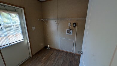 4804 Saint Andrews Chu Rd in Sanford, NC - Foto de edificio - Building Photo