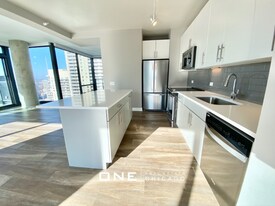 501 N State St, Unit 2203 in Chicago, IL - Building Photo