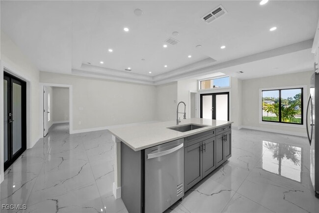 848 Calumet St E in Lehigh Acres, FL - Building Photo - Building Photo