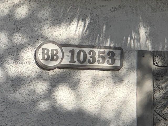 10353 N Kendall Dr in Miami, FL - Building Photo - Building Photo