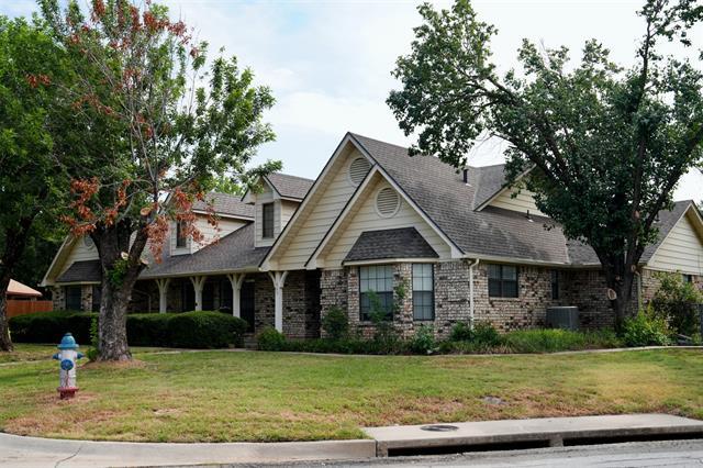 405 S Denton Ave in Justin, TX - Building Photo - Building Photo