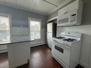 9 View St in Haverhill, MA - Building Photo - Building Photo