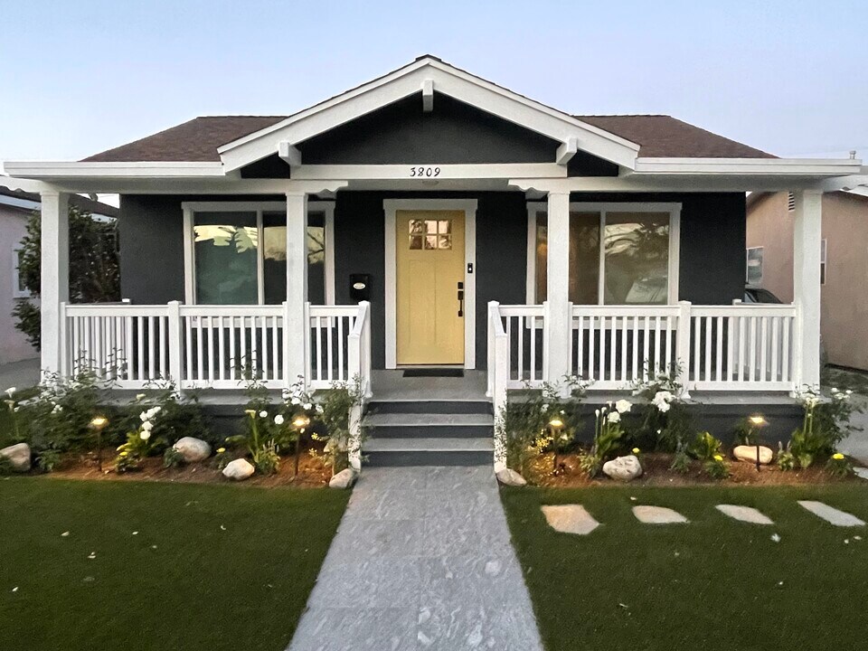 3809 Brunswick Ave in Los Angeles, CA - Building Photo