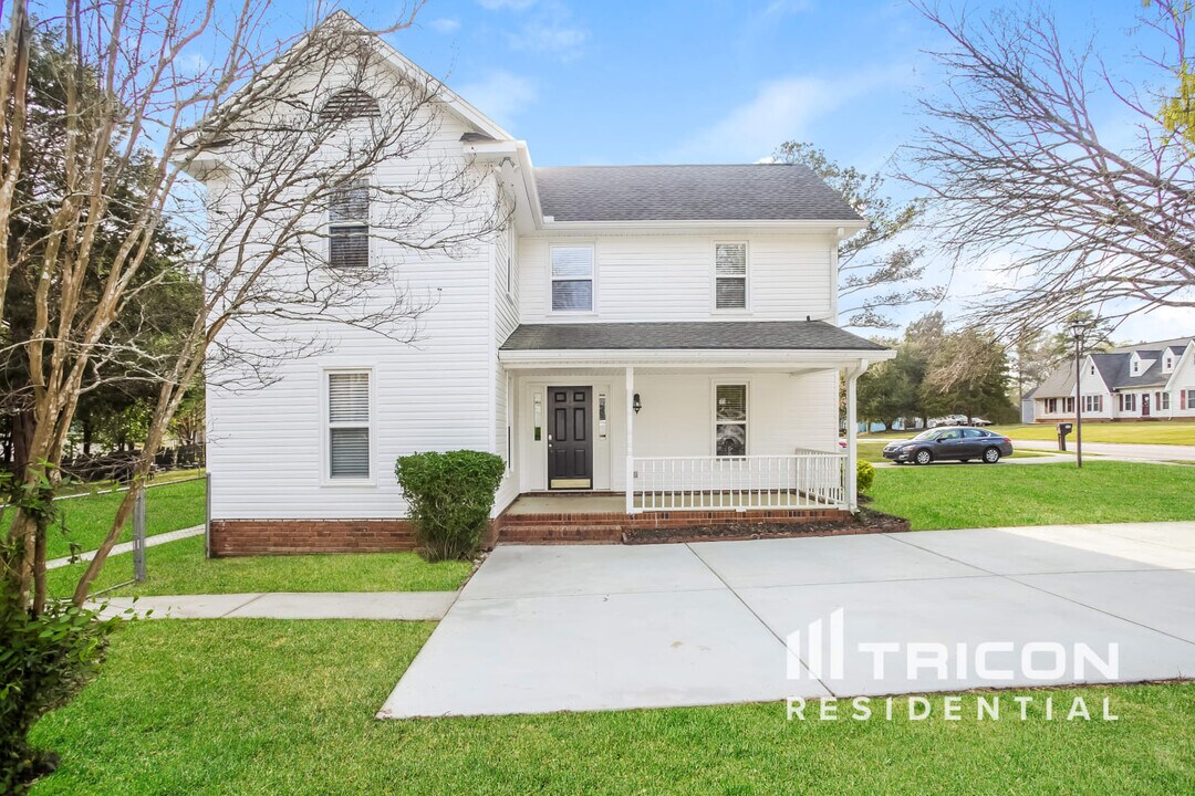 343 S Royal Tower Dr in Irmo, SC - Building Photo