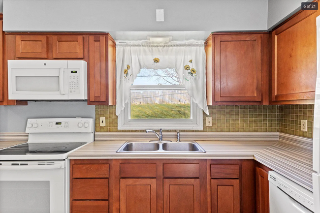 property at 113 Northbay Dr
