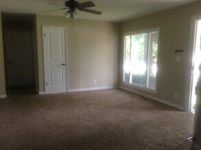 564 Palace Ln in Columbus, OH - Building Photo - Building Photo