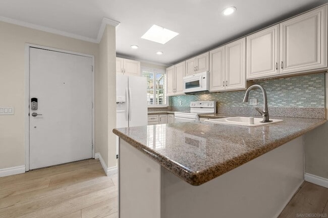 1281 34th St, Unit 5 in San Diego, CA - Building Photo - Building Photo