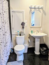93 Marion St, Unit 8 in Brookline, MA - Building Photo - Building Photo