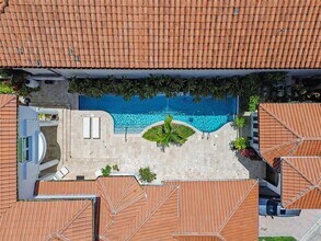 13689 Deering Bay Dr in Coral Gables, FL - Building Photo - Building Photo