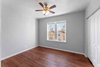 7626 S Drexel Ave in Chicago, IL - Foto de edificio - Building Photo