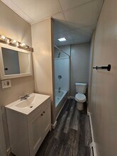 70 Cleveland St in Manchester, NH - Building Photo - Building Photo