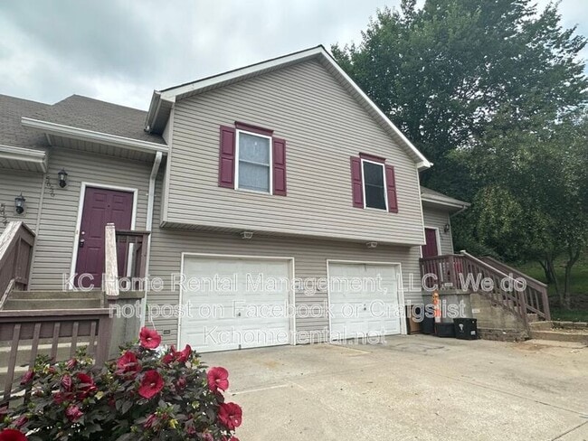 property at 5656 N Anita Ave