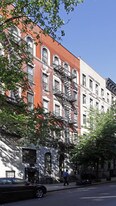 210 E 83rd St Apartamentos