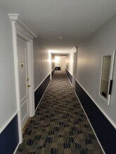 2315 S Goebbert Rd in Arlington Heights, IL - Building Photo - Building Photo