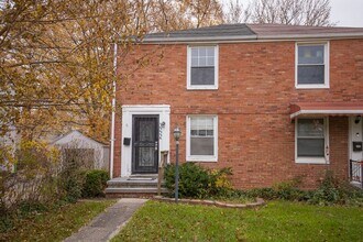 25534 Tungsten Rd in Euclid, OH - Building Photo - Building Photo