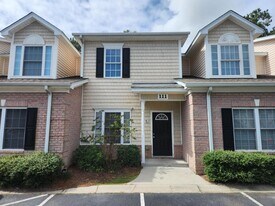 111 Maddux Ln in Myrtle Beach, SC - Building Photo