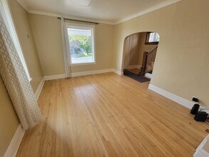 422 N 13th Ave E in Duluth, MN - Foto de edificio - Building Photo