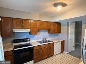 1145 Pheasant Dr N in Carlisle, PA - Building Photo - Building Photo