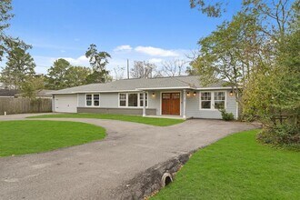 9313 Livernois Rd in Houston, TX - Building Photo - Building Photo