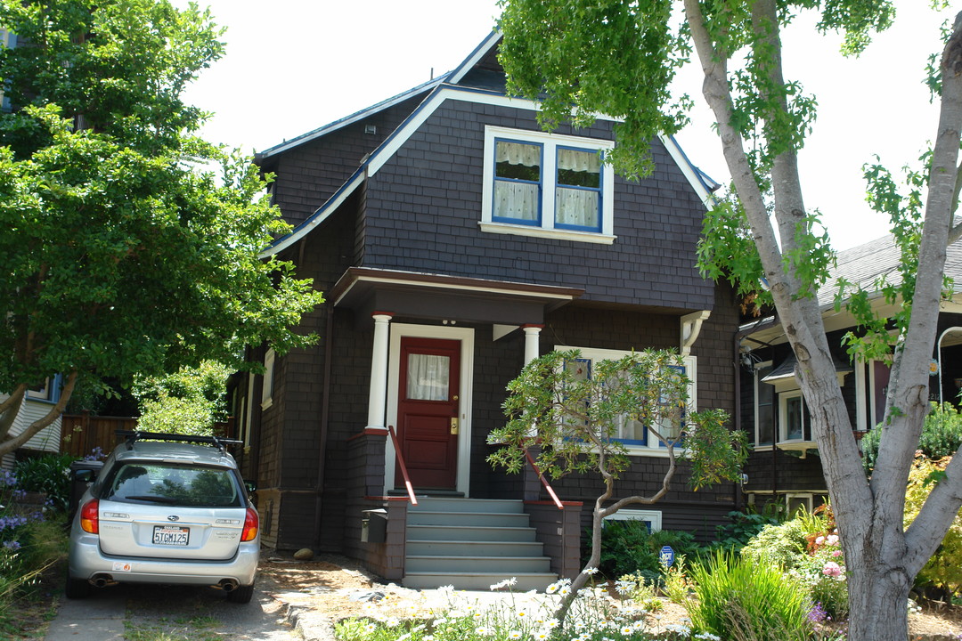 2214 Carleton St in Berkeley, CA - Foto de edificio