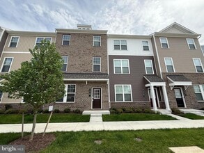 2125 Grand Reserve Ln in Richmond, VA - Building Photo - Building Photo