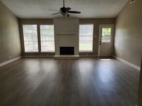 19315 Lazy Valley Dr in Katy, TX - Building Photo - Building Photo