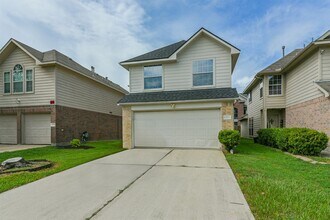 13723 Rural Oak St in Houston, TX - Building Photo - Building Photo