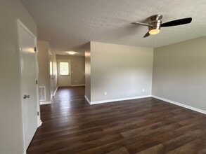 114 Wiley St in Manchester, TN - Building Photo - Building Photo