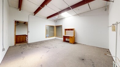 6200 Stainless Way in Anderson, CA - Building Photo - Building Photo