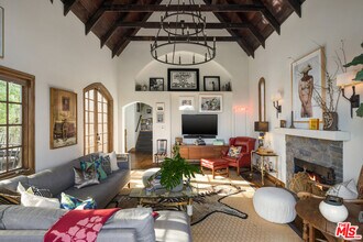 3340 Durand Dr in Los Angeles, CA - Building Photo - Building Photo